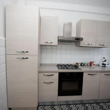 Intero A Genova